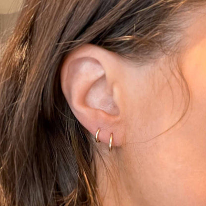 Hugger Hoop Earrings - Gold Fill