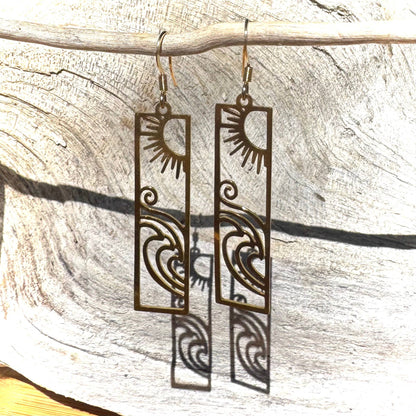 Brushed Gold Wavecrest Earrings