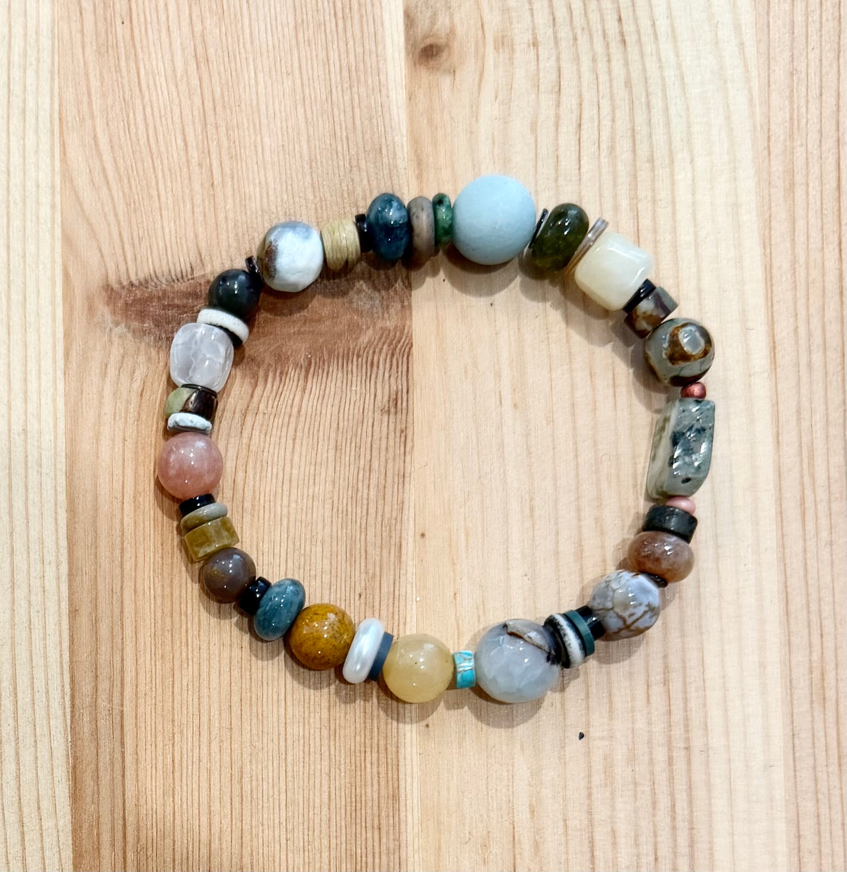 Noe Kai Bracelet Collection | Opal, Moonstone, Quartz, Agate, Pearl