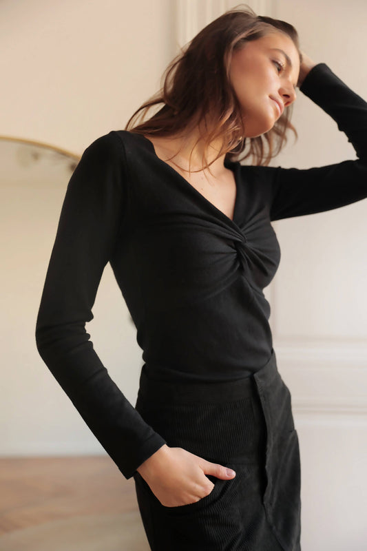 Sleek Holiday Sweater | Sustainable Holidaywear