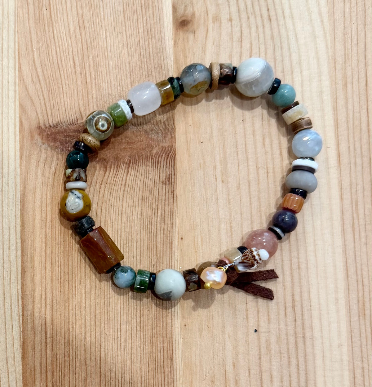 Noe Kai Bracelet Collection | Opal, Moonstone, Quartz, Agate, Pearl