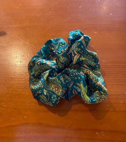 Oversized Silk Hair Scrunchies