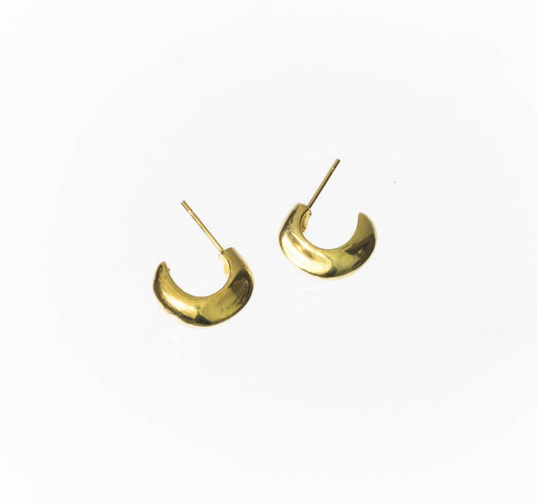 Crescent Hug Earrings | 14K Gold Plated