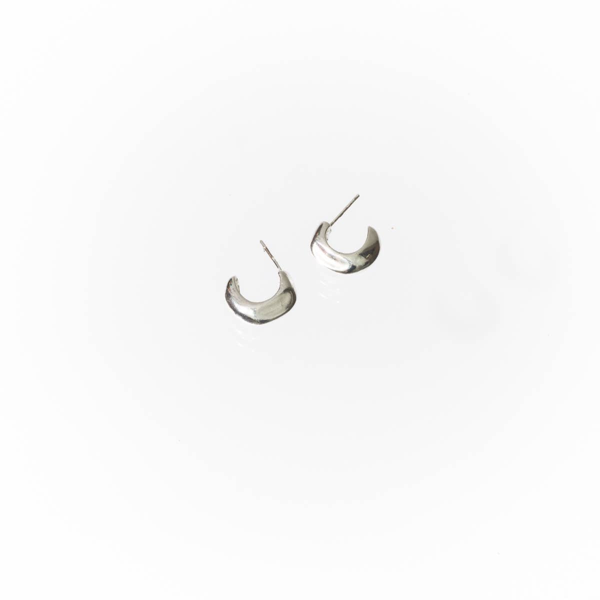 Crescent Hug Earrings | 14K Gold Plated