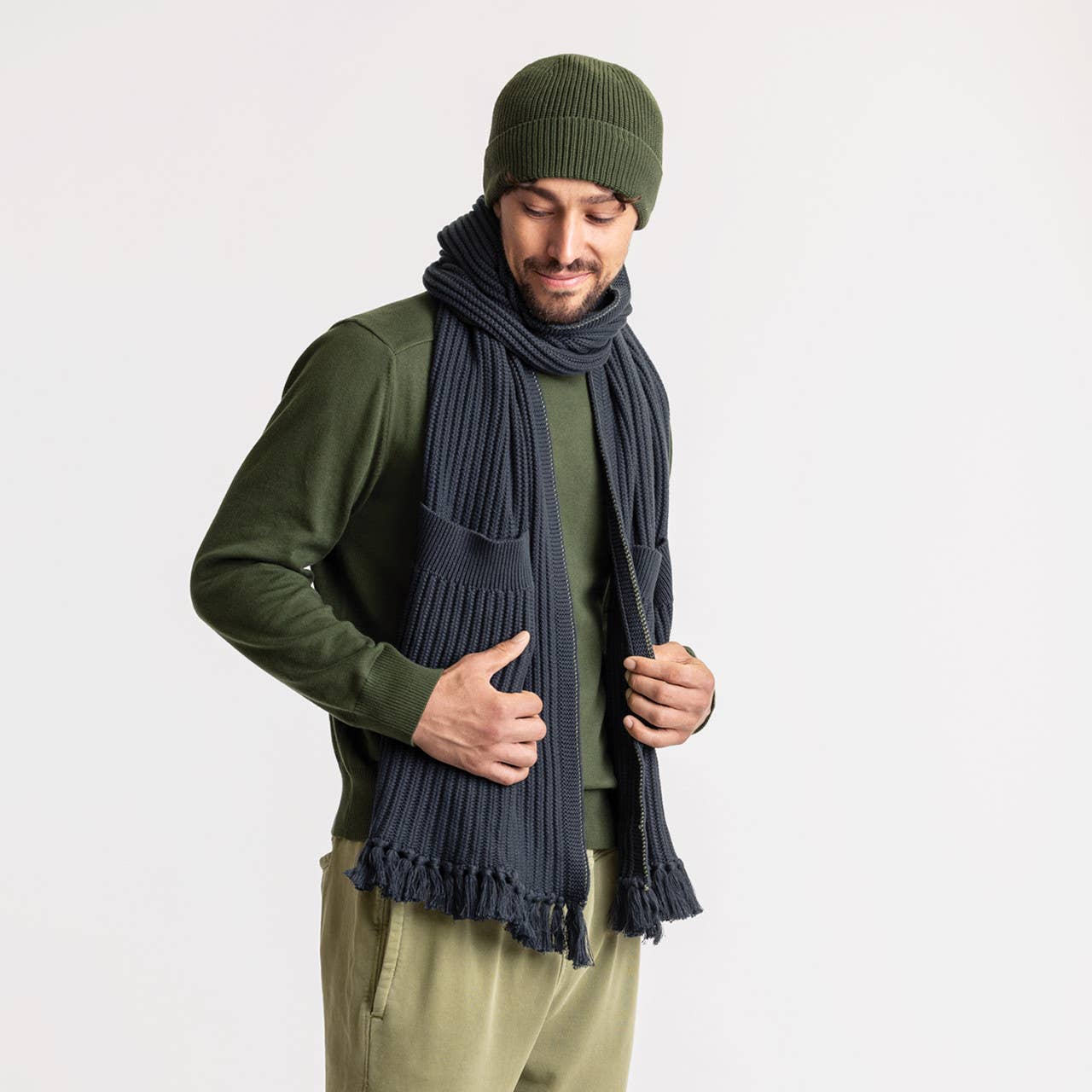 Oversized Organic Cotton Pocket Scarf